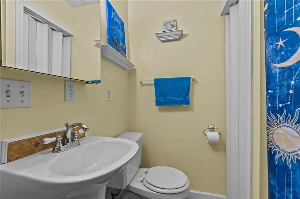 15 Corwin Avenue Warwick RI 02889