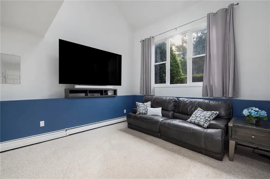 92 Wisteria Drive Coventry RI 02816