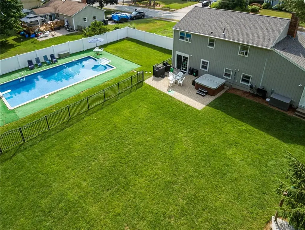 92 Wisteria Drive Coventry RI 02816
