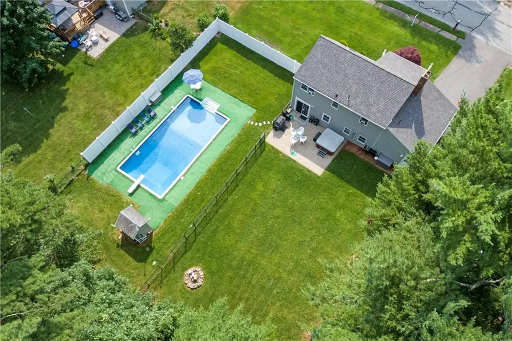 92 Wisteria Drive Coventry RI 02816