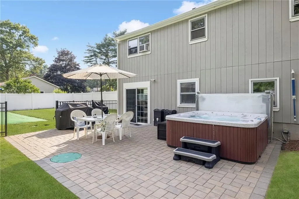 92 Wisteria Drive Coventry RI 02816