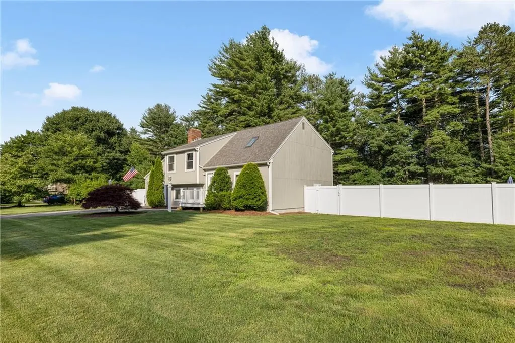 92 Wisteria Drive Coventry RI 02816