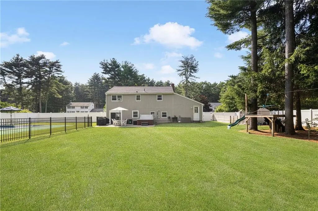 92 Wisteria Drive Coventry RI 02816
