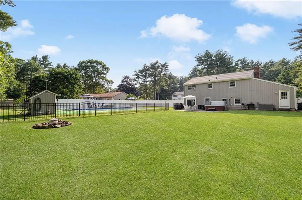 92 Wisteria Drive Coventry RI 02816