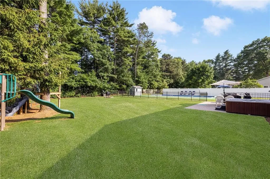 92 Wisteria Drive Coventry RI 02816
