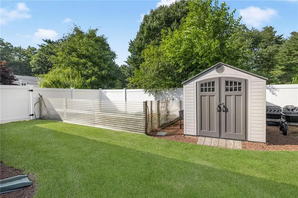 92 Wisteria Drive Coventry RI 02816