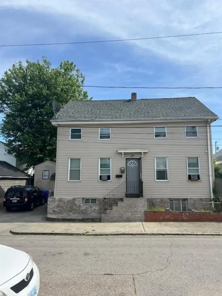 30 Sumner Street Pawtucket RI 02860