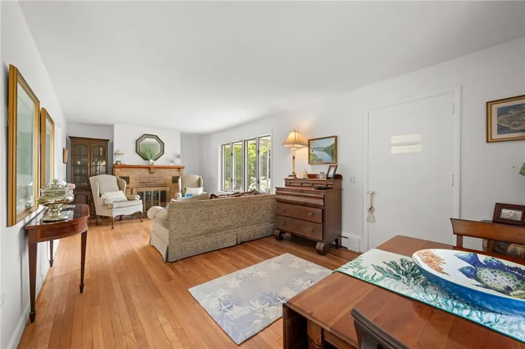 25 Champlin Drive Westerly RI 02891