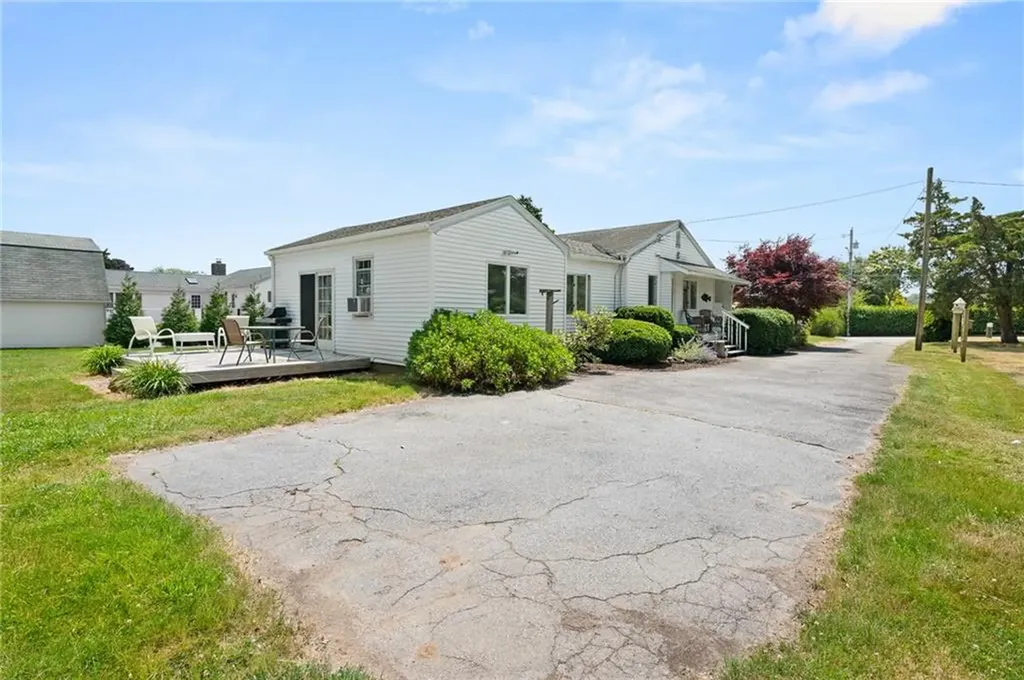 25 Champlin Drive Westerly RI 02891