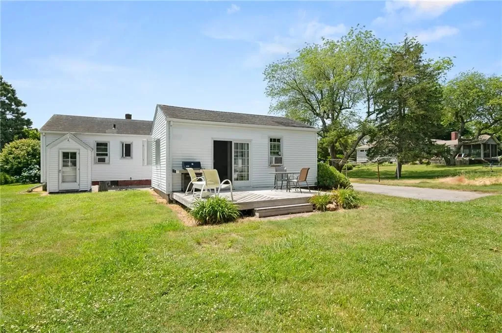 25 Champlin Drive Westerly RI 02891
