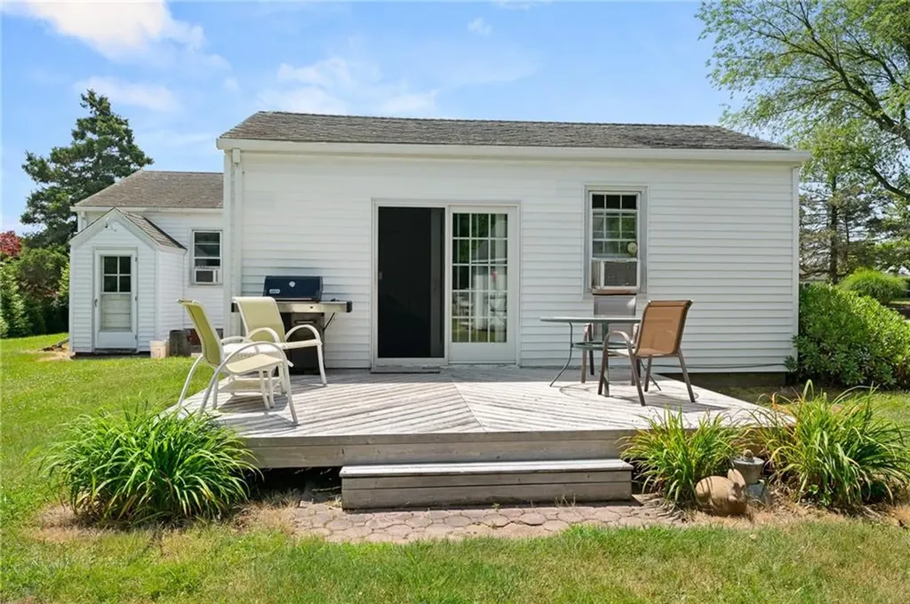 25 Champlin Drive Westerly RI 02891
