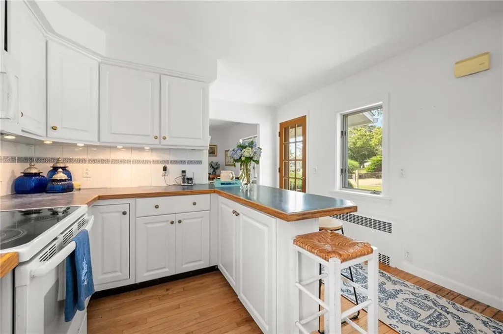 25 Champlin Drive Westerly RI 02891