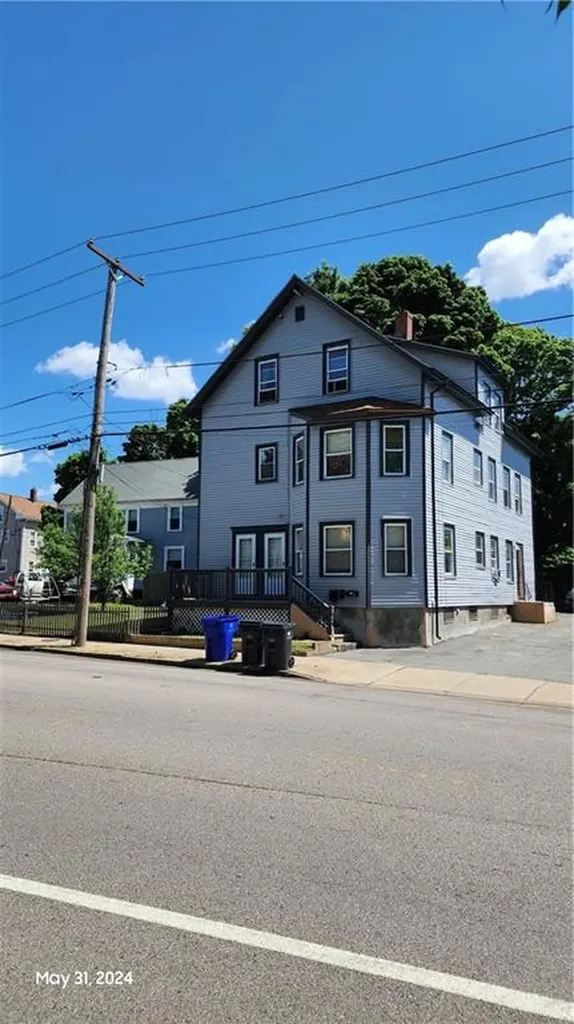 172 School Street Pawtucket RI 02860