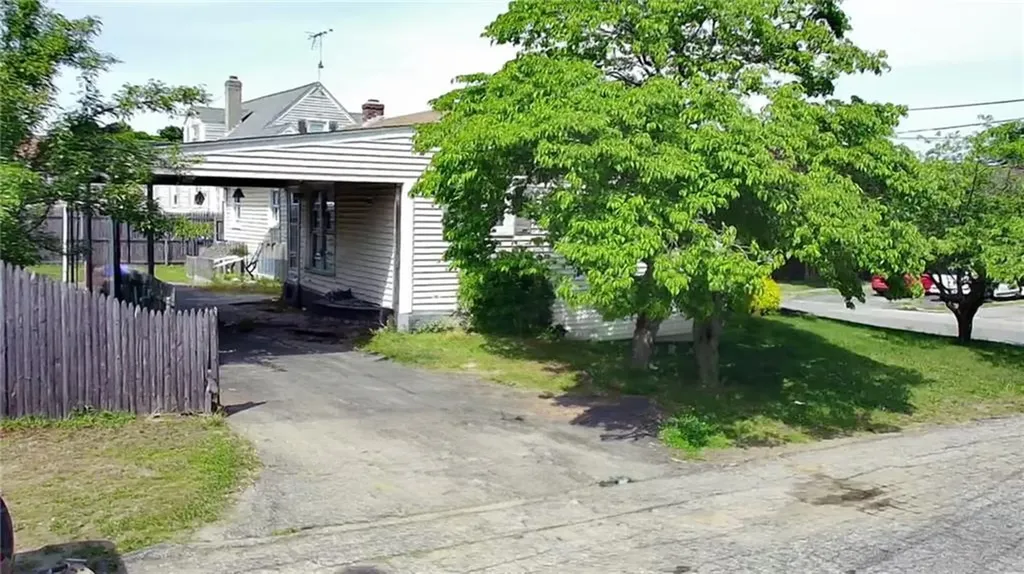 118 Argol Street Providence RI 02904