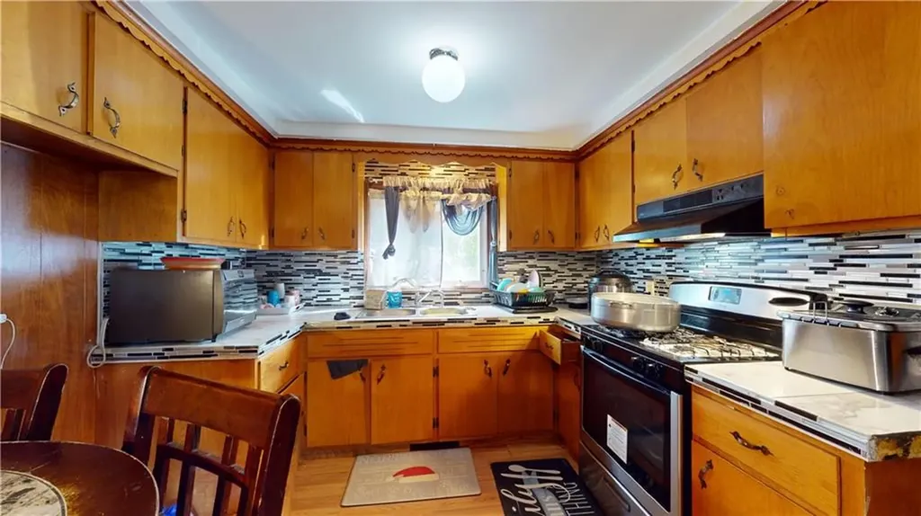 118 Argol Street Providence RI 02904