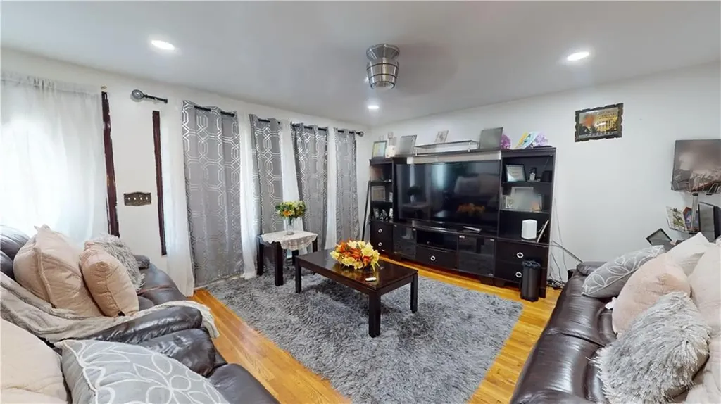 118 Argol Street Providence RI 02904