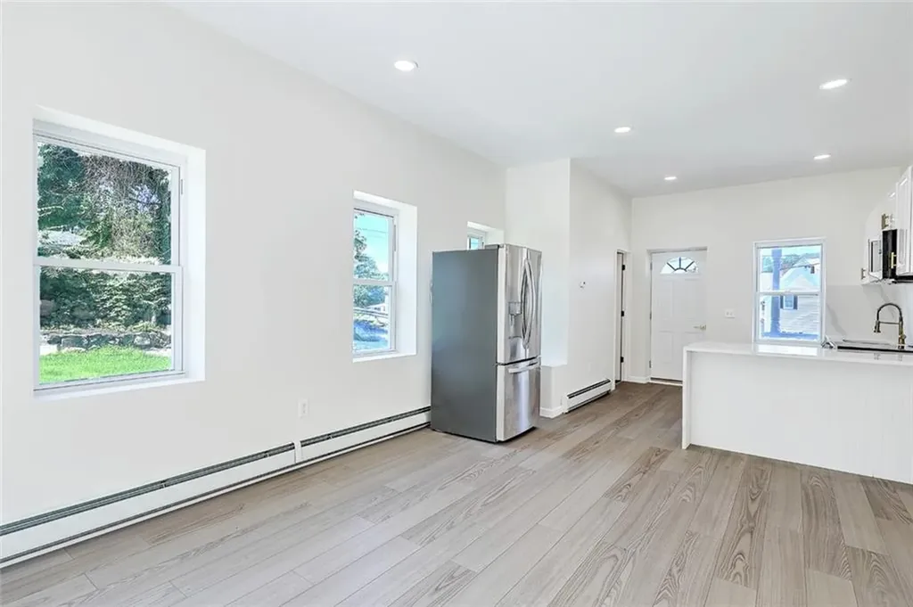 6 John Street Johnston RI 02919