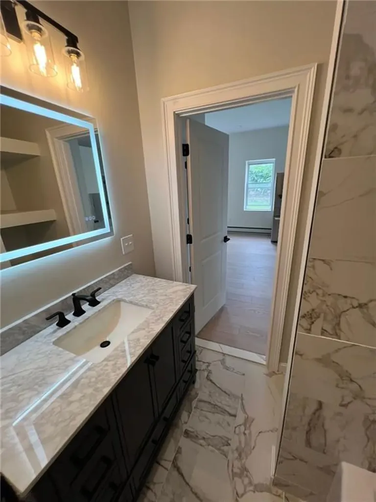 6 John Street Johnston RI 02919