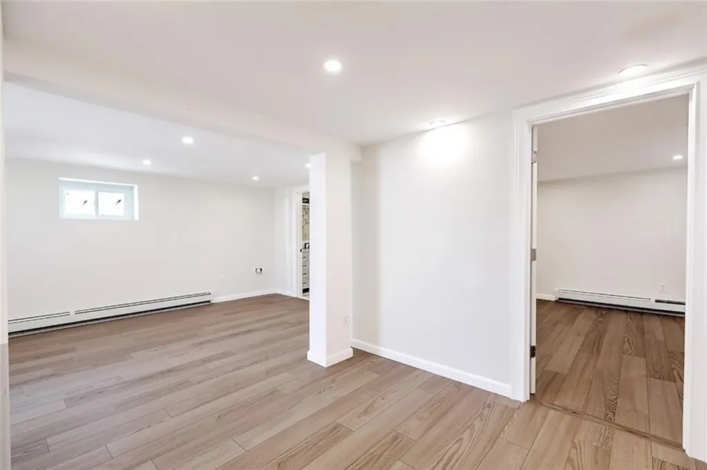 6 John Street Johnston RI 02919