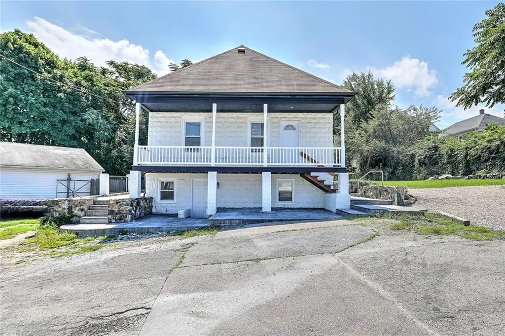 6 John Street Johnston RI 02919