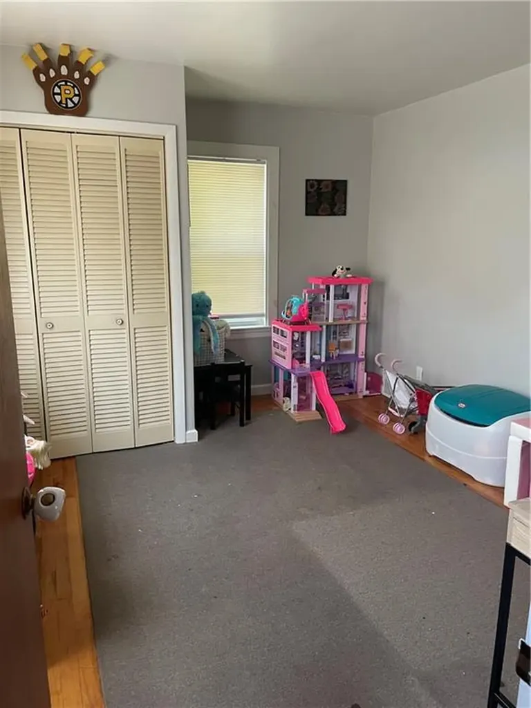 1566 Mendon Road Woonsocket RI 02895