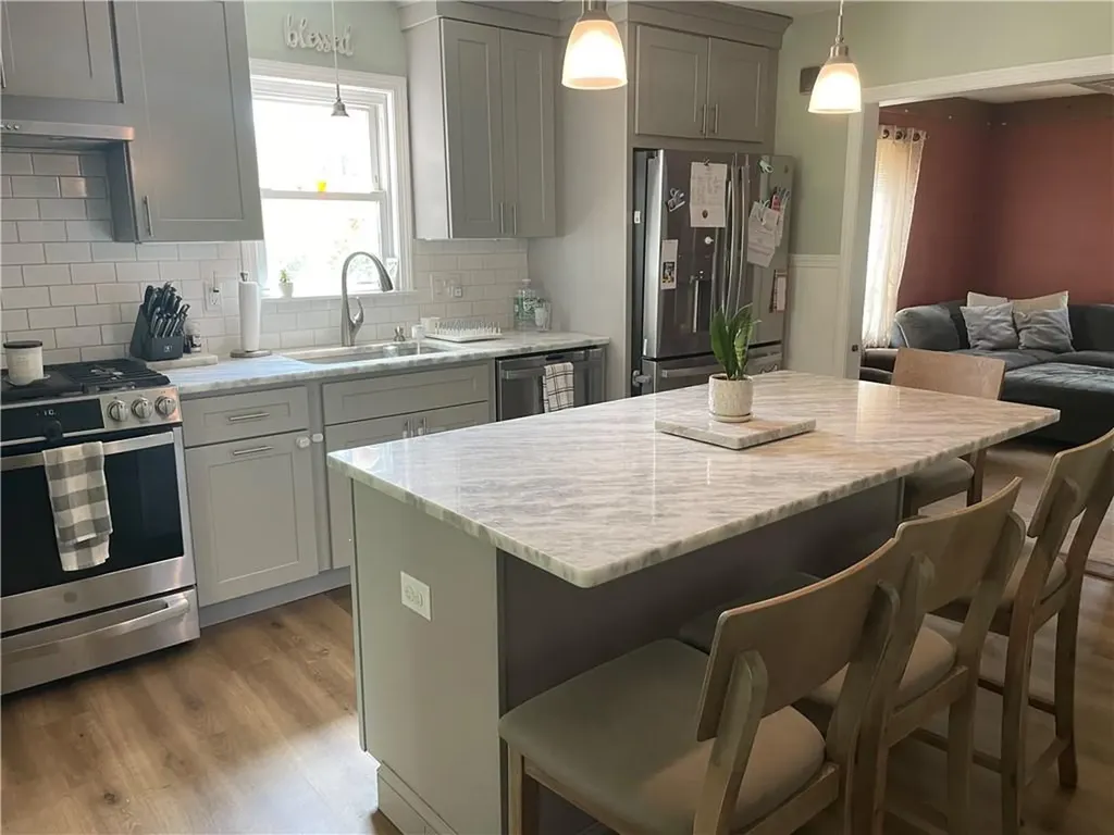 1566 Mendon Road Woonsocket RI 02895