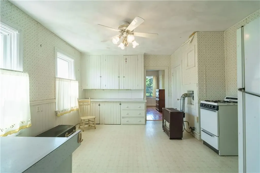 18 French Street Pawtucket RI 02860