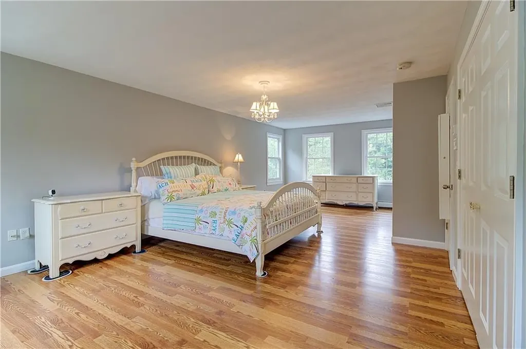 45 Algonquin Road Narragansett RI 02882
