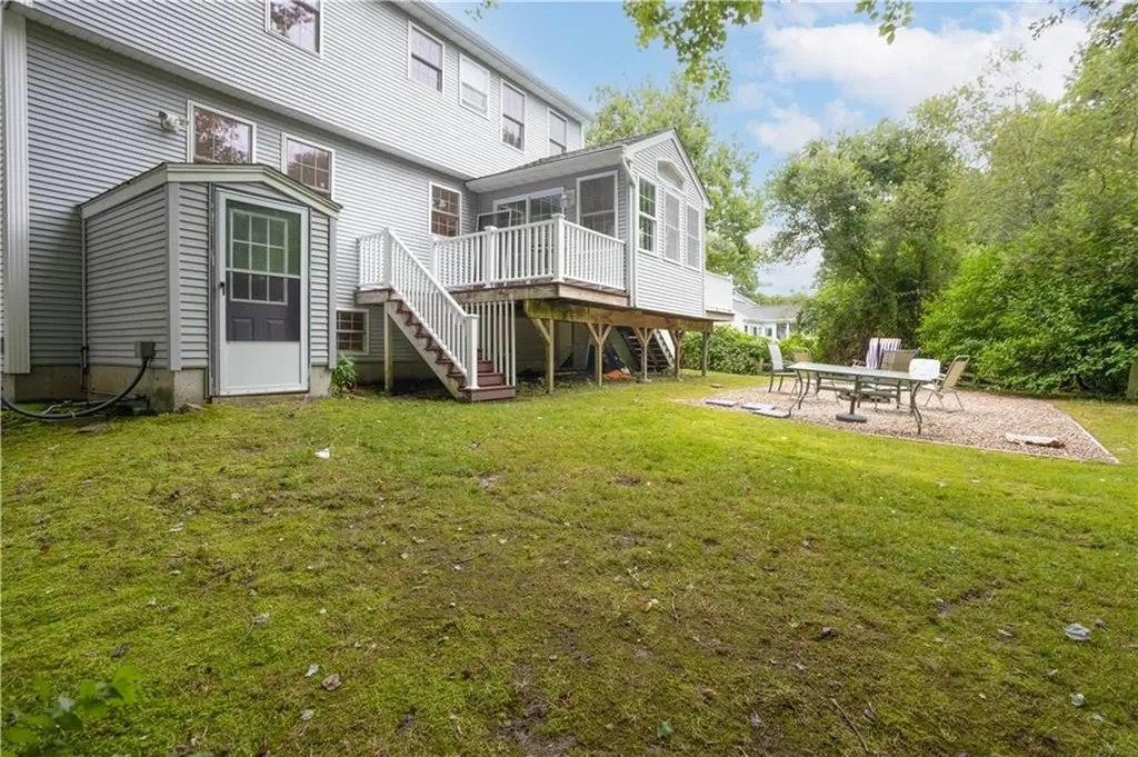 45 Algonquin Road Narragansett RI 02882