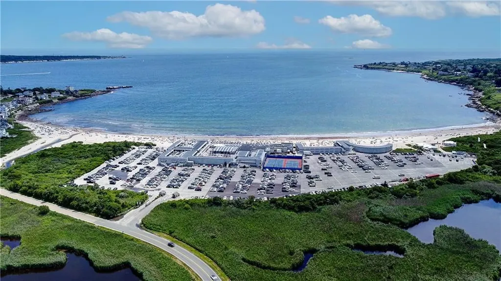 45 Algonquin Road Narragansett RI 02882