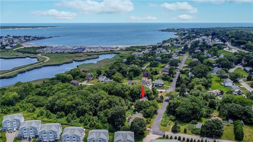 45 Algonquin Road Narragansett RI 02882