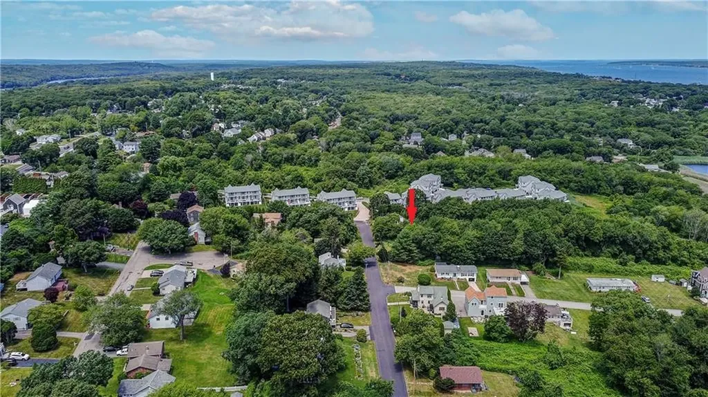 45 Algonquin Road Narragansett RI 02882