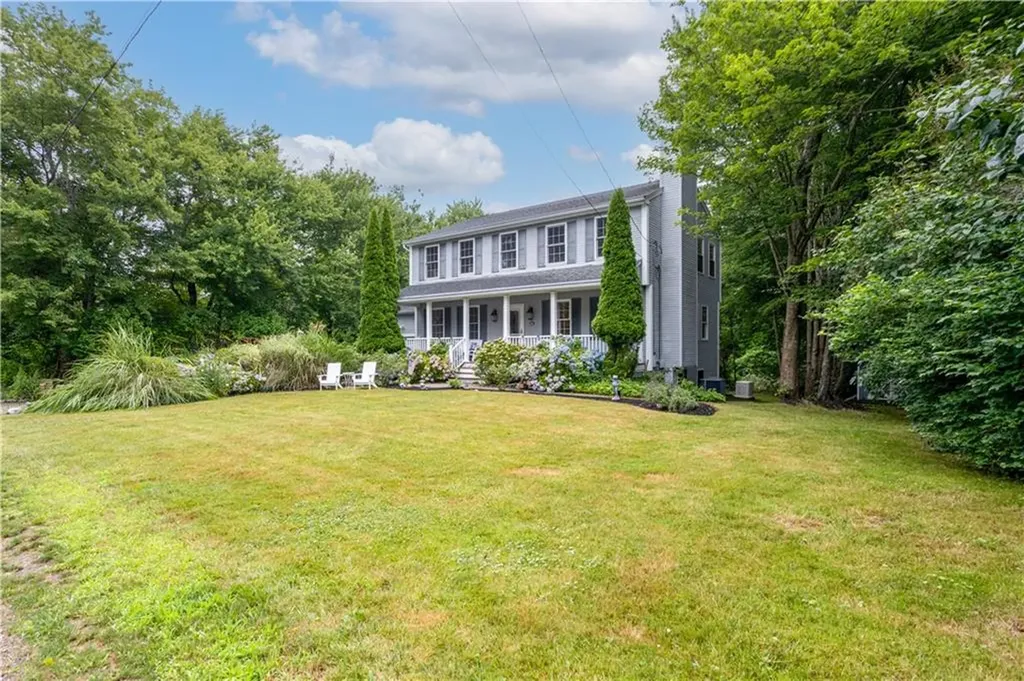 45 Algonquin Road Narragansett RI 02882