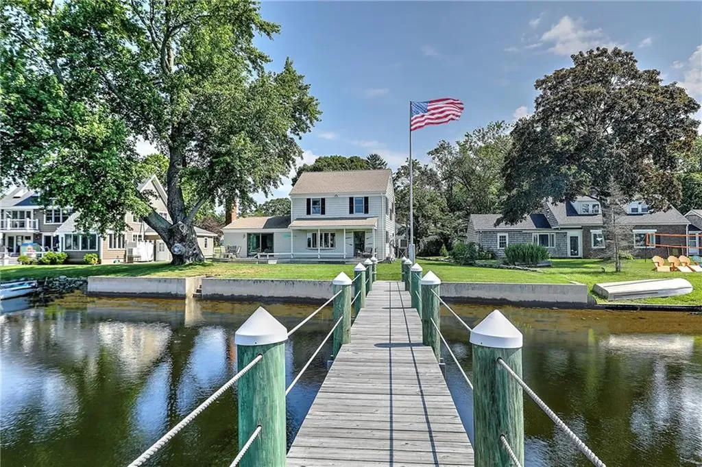 19 Opechee Drive Barrington RI 02806