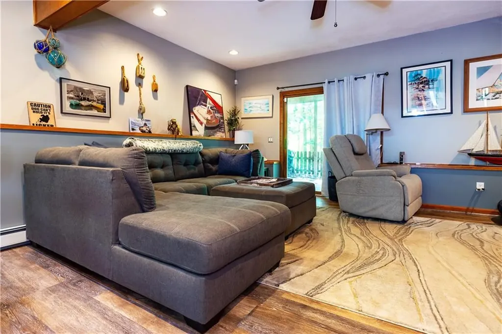 343 East Greenwich Avenue West Warwick RI 02893
