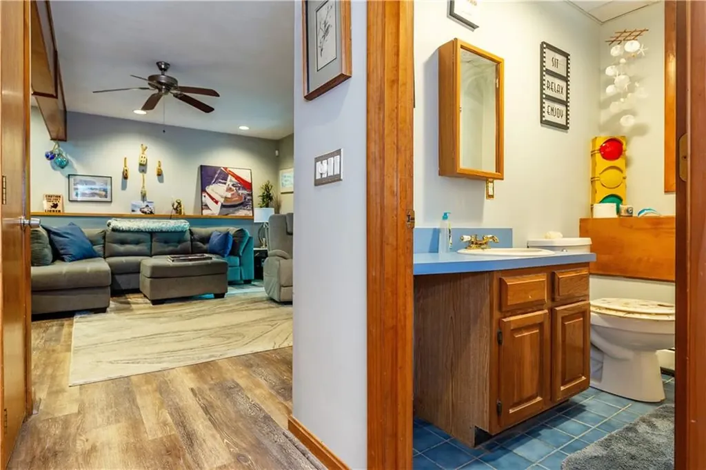 343 East Greenwich Avenue West Warwick RI 02893