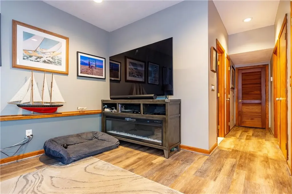 343 East Greenwich Avenue West Warwick RI 02893