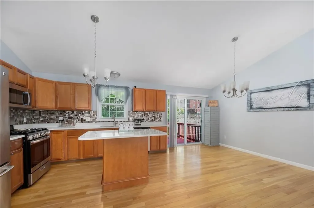 153 River Street Woonsocket RI 02895