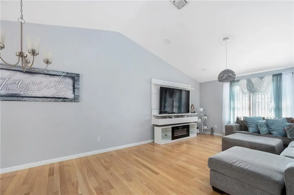 153 River Street Woonsocket RI 02895