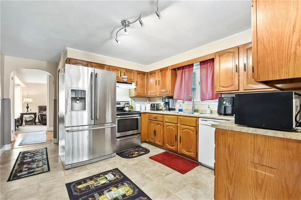 41 Rome Avenue Providence RI 02908