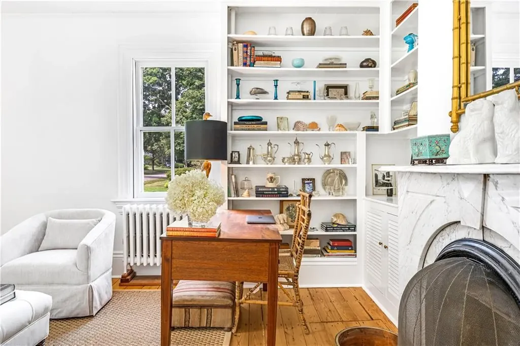 48 Jennys Lane Barrington RI 02806