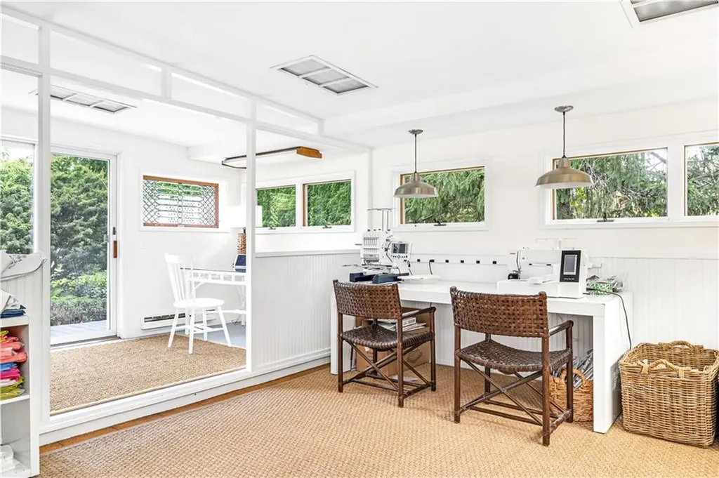 48 Jennys Lane Barrington RI 02806