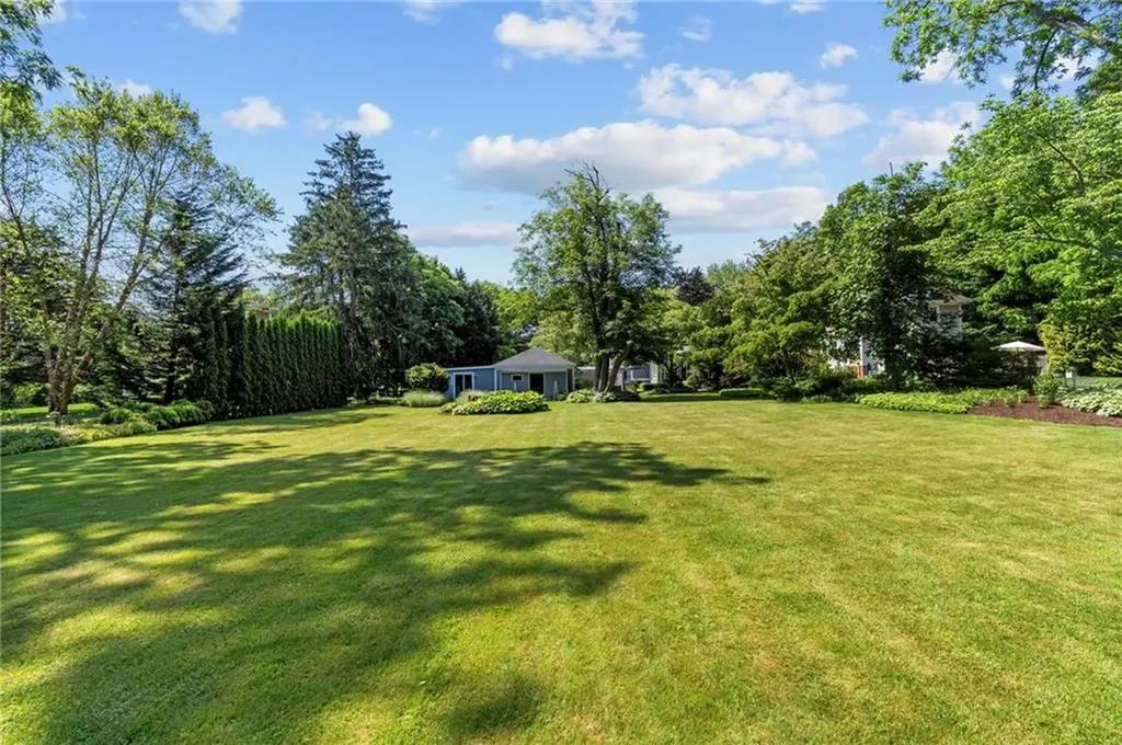 48 Jennys Lane Barrington RI 02806