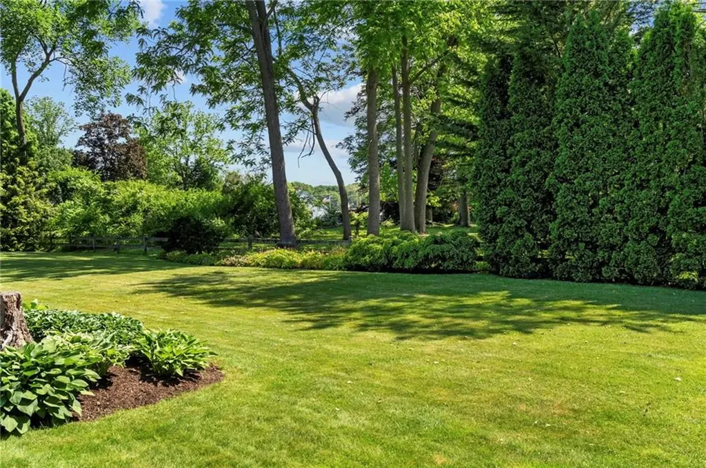 48 Jennys Lane Barrington RI 02806