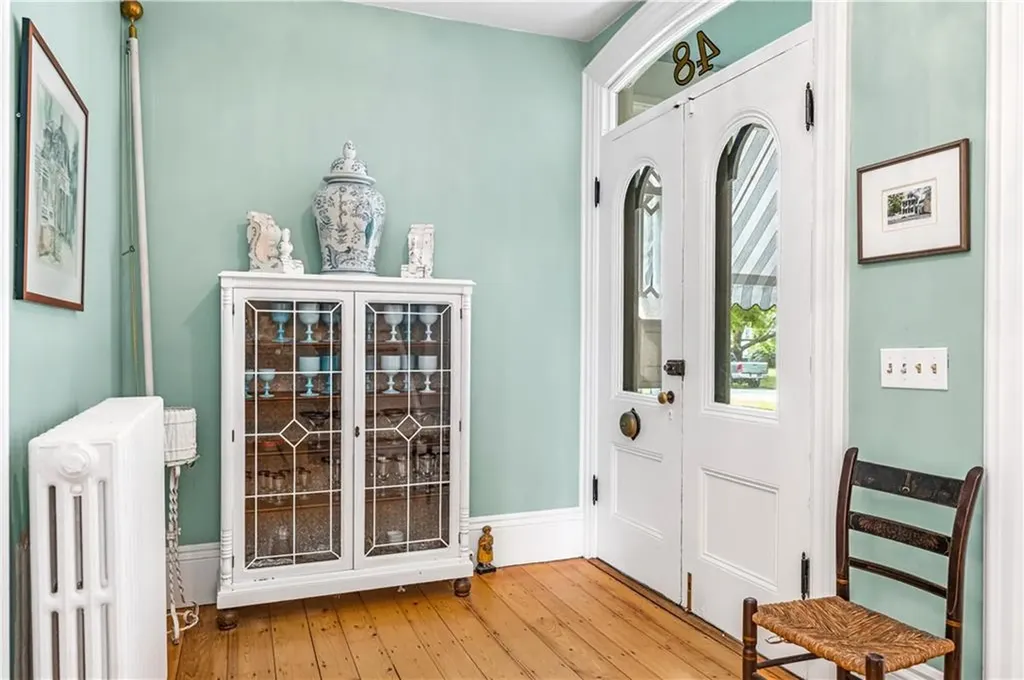 48 Jennys Lane Barrington RI 02806