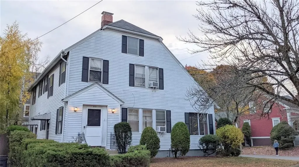 273 Rochambeau Avenue Providence RI 02906