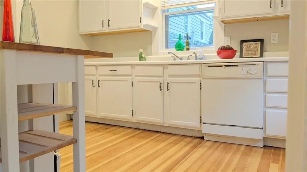 273 Rochambeau Avenue Providence RI 02906