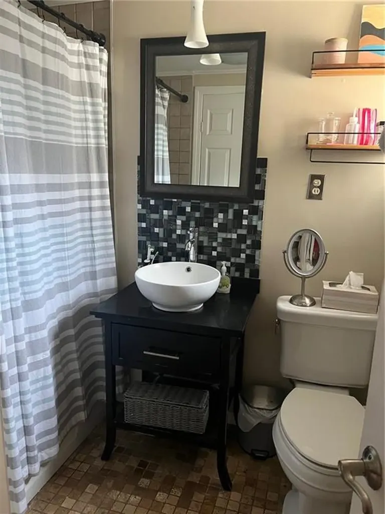 272 Whitford Avenue Providence RI 02908