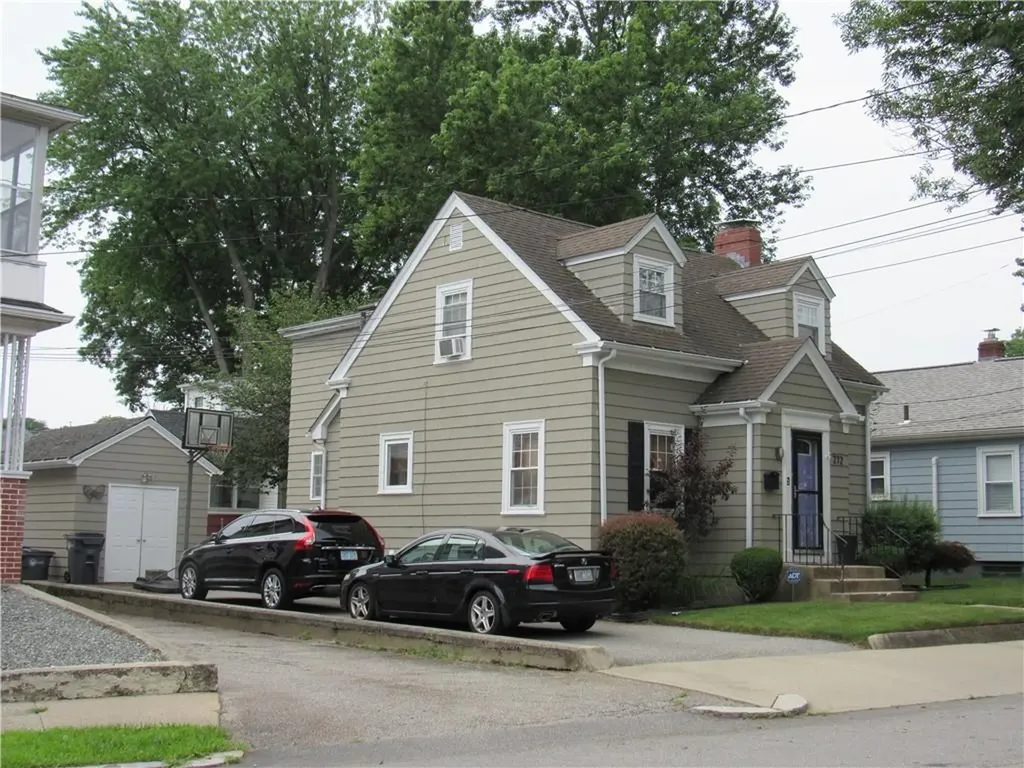 272 Whitford Avenue Providence RI 02908