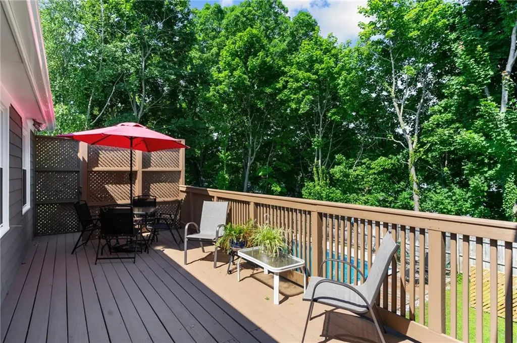 11 Crossland Road West Warwick RI 02893